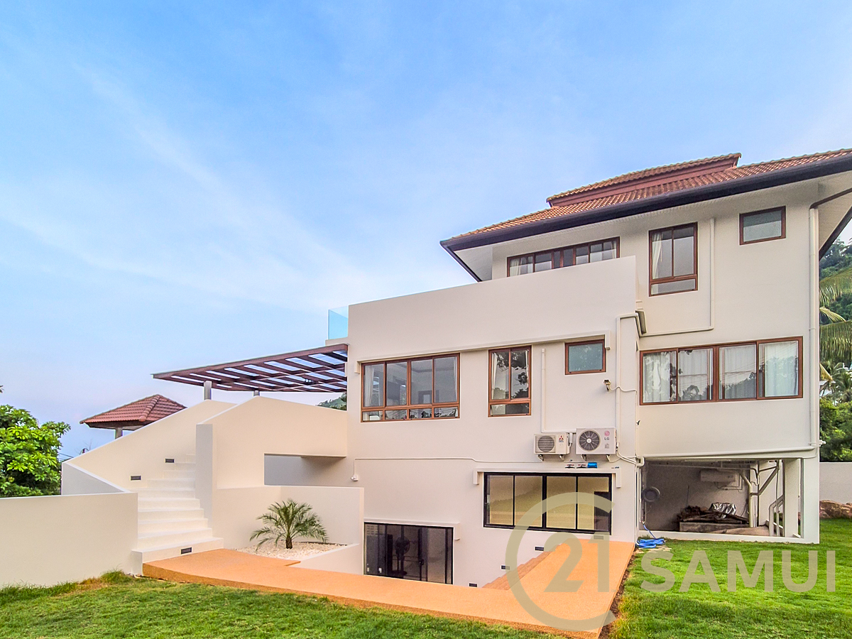 3-Floor Sea View Luxury Pool Villa With 4 Bedrooms For Sale In Chaweng Hill, Koh Samui, Thailand