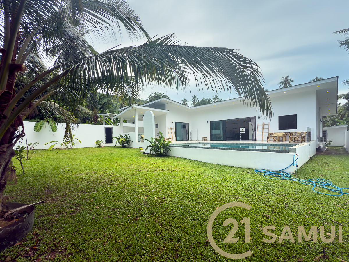 Five-Bedroom Pool Villa With Garden For Sale In Laem Set, Koh Samui, Thailand