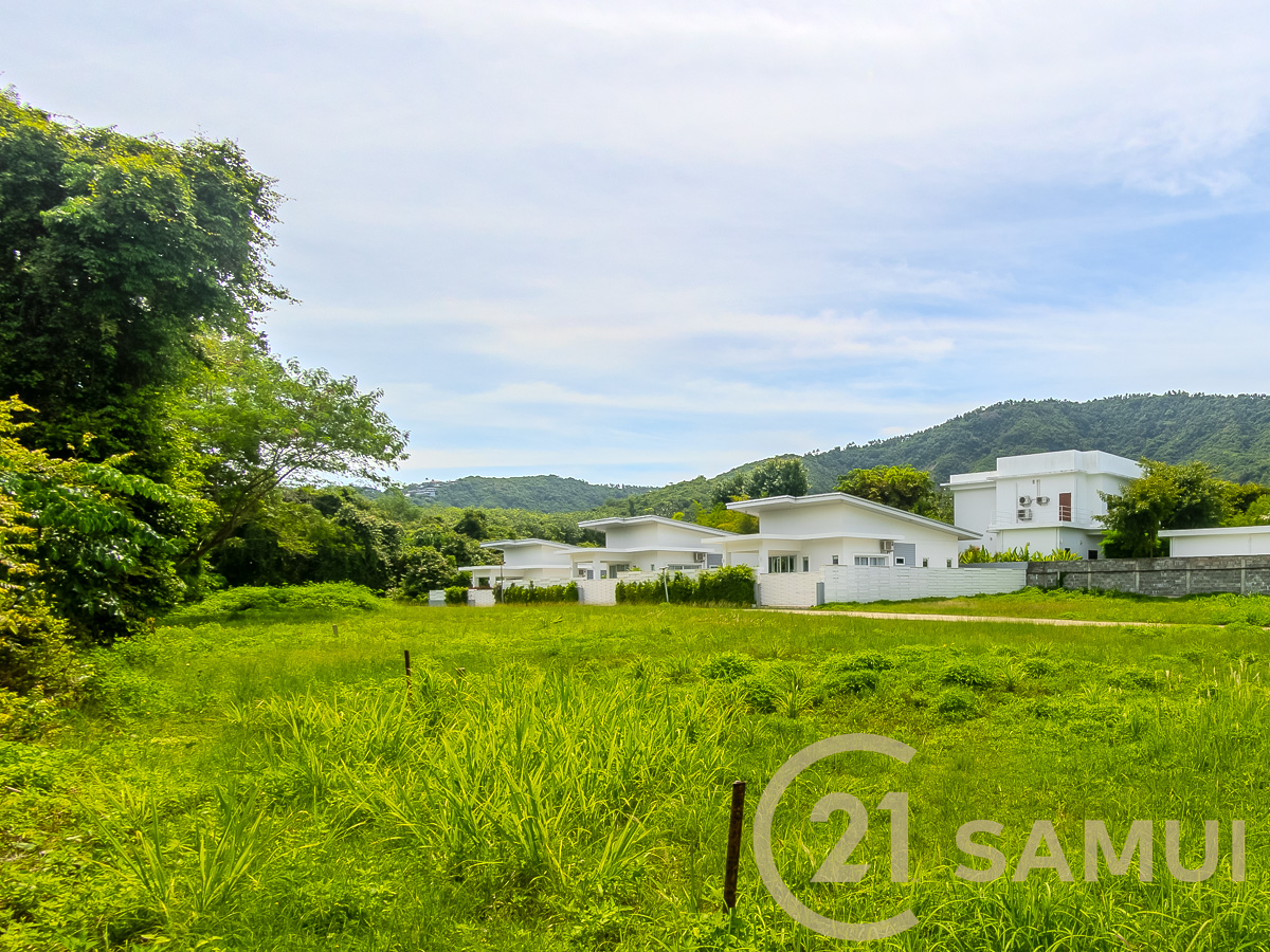 Residential Property With Three 2-Bedroom Houses And Extra Land For Sale In Na Mueang, Koh Samui, Thailand