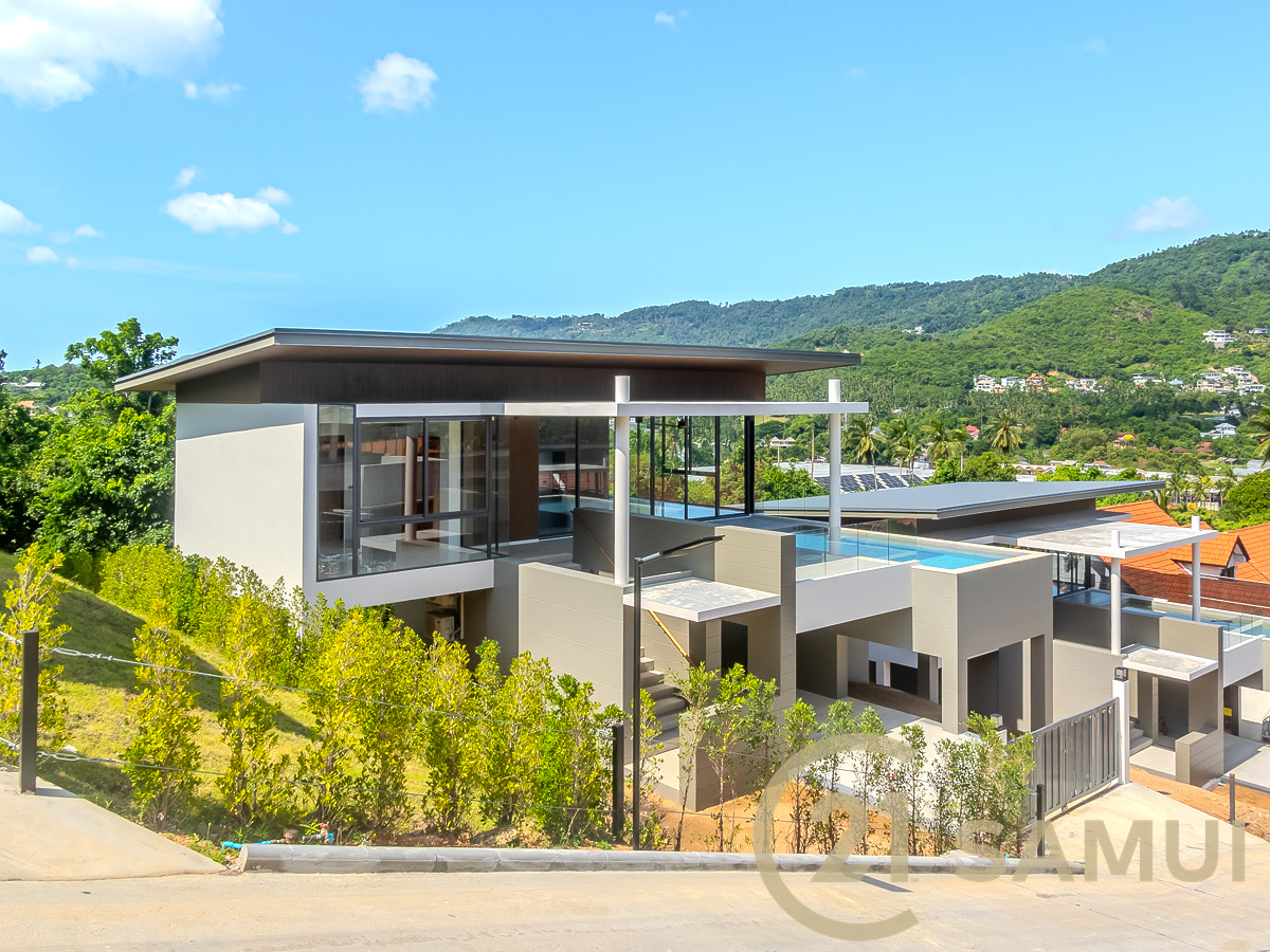 3-Bedroom Pool Villa For Sale Located In The Middle Of Bophut, Koh Samui, Thailand