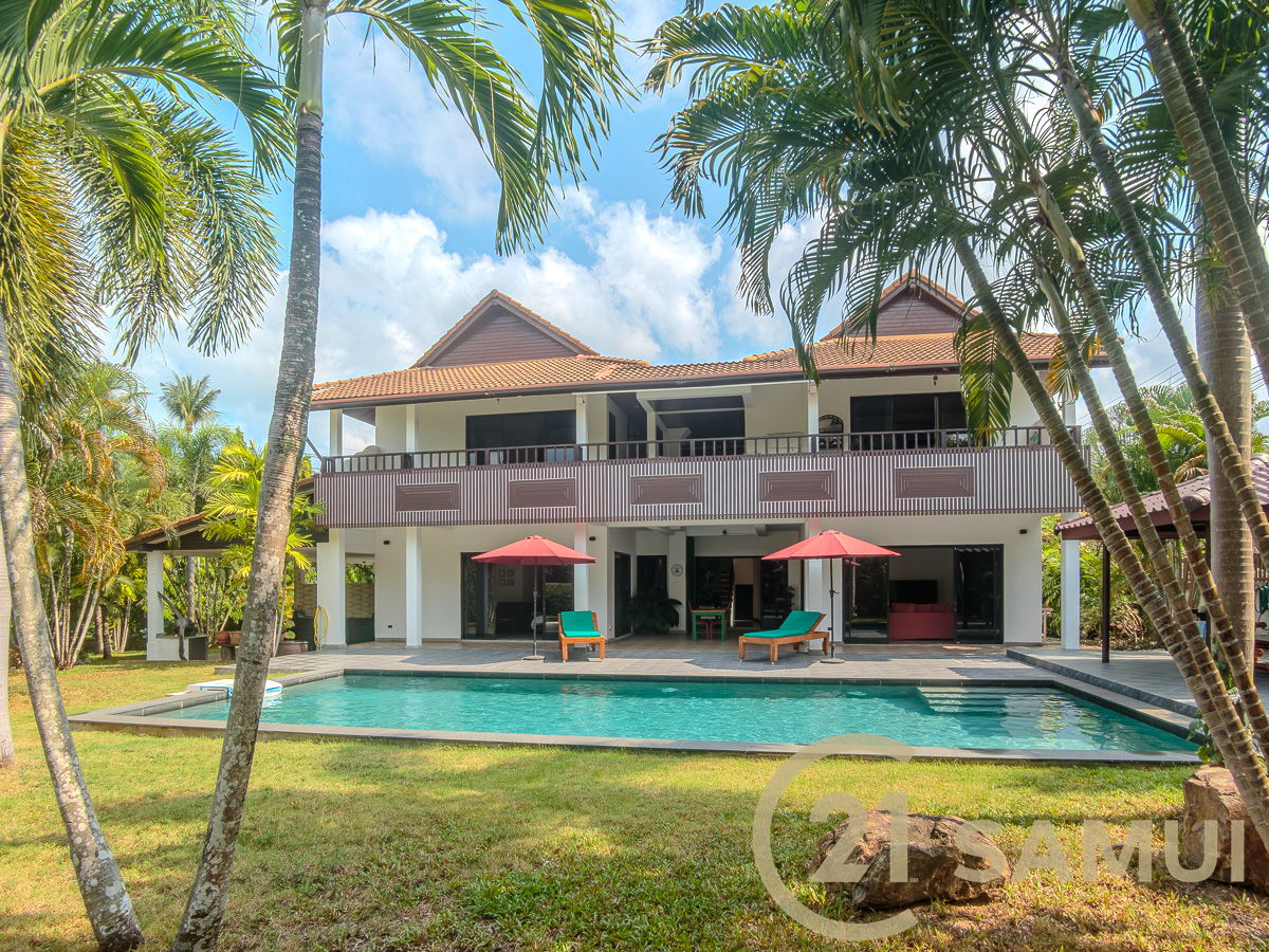 Villa Tropicale De 3 Chambres Avec Piscine Près De La Plage À Vendre À Taling Ngam, Koh Samui, Thaïlande