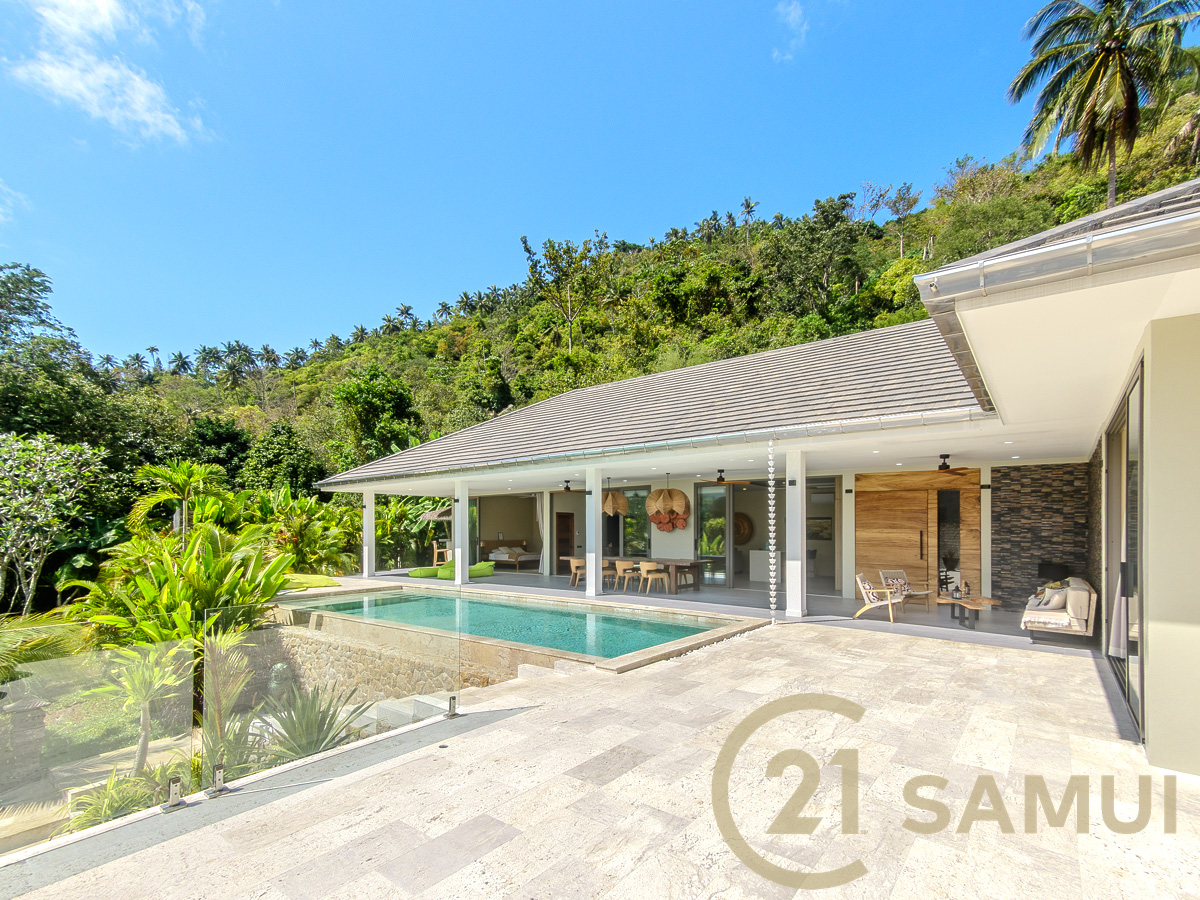 4-Bedroom Pool Villa with Garden for Sale in Lamai, Koh Samui, Thailand